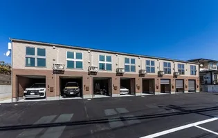 NOT A GARAGEの画像