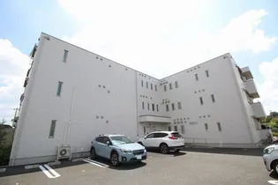 ラシーネ中里の画像