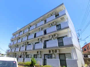 ビバリーヒルズ松本【1階】の外観