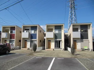 山梨県甲府市伊勢4【一戸建】の外観