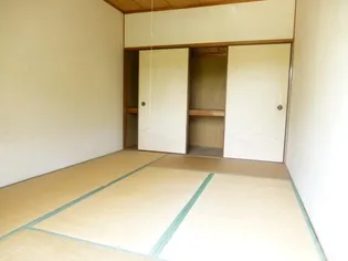 フォレストインアート【2階】の内装