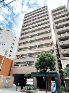 ア-デンタワ-靭公園の外観