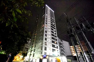 広島県広島市東区若草町【マンション】の外観