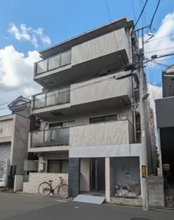 生麦マンション/2026年2月新規リフォーム/駅7分、角部屋、2面採光【1階】の外観