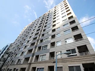 東京都港区六本木2【マンション】の外観