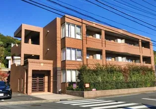 ロイヤル中央【3階】の外観