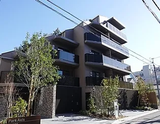 東京都新宿区市谷加賀町2【マンション】の外観