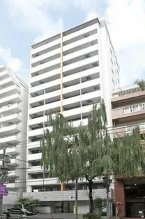 ガーラプレイス新宿御苑【2階】の外観