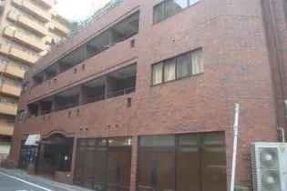 ロイヤルハイツ新宿御苑【3階】の外観