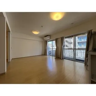 東京都新宿区早稲田鶴巻町【マンション】の外観