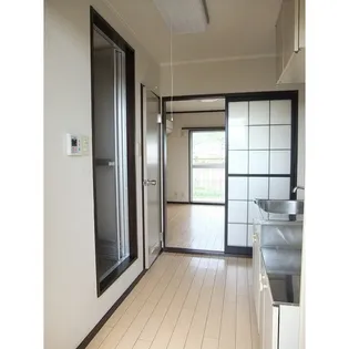 ファミールMYK(エム・ワイ・ケイ)【2階】の内装