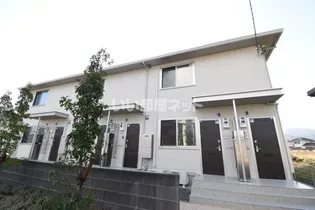 香川県高松市牟礼町大町【アパート】の外観