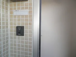 カーサ若松【2階】の玄関