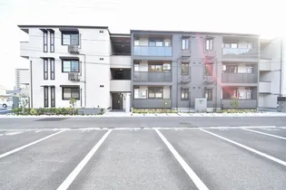 サンコートHIKARI【1階】の外観