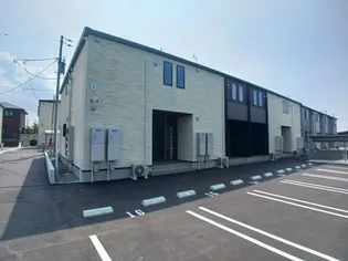 香川県綾歌郡綾川町滝宮【アパート】の外観