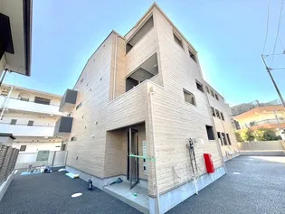 千葉県松戸市根本【アパート】の外観