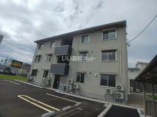 新潟県上越市大字上源入【アパート】の外観