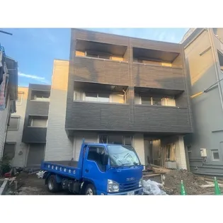 ラ プラール【3階】の外観