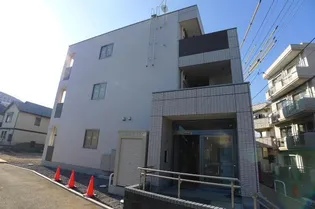 葉山レジデンス3【3階】の外観