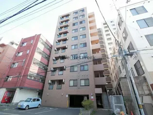 アバンサール【8階】の外観