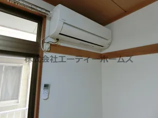 ワンステップ梅の木の内装