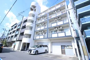 第1パレス東洋【2階】の外観