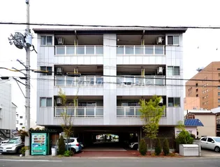 ワースヴィラ【2階】の外観