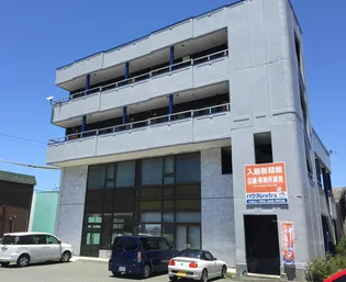 クロノス八代【3階】の外観