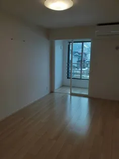 フェリシア【2階】の居間