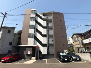 LA PUREZZA【1階】の外観