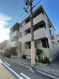 キャトルセゾン【3階】の外観