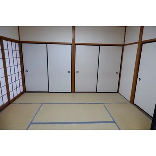 ニューカトレアN【1階】の居間