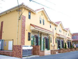 トピアリー ロード 岸根公園【2階】の外観