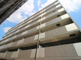 フォンテーヌ デ アイラの画像