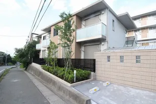 シャーメゾン稲荷山【1階】の外観