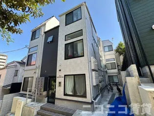 東京都新宿区弁天町【アパート】の外観