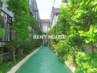 東京都渋谷区代々木4【アパート】の外観