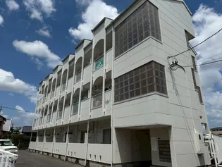 ドミトリーI【3階】の外観