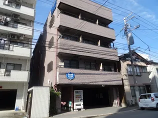 ロード上大川前【3階】の外観