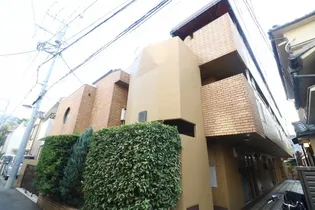 フラット本郷【2階】の外観