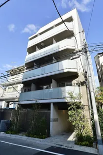 ハビテ外苑【1階】の外観