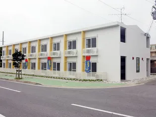 沖縄県中頭郡北谷町字上勢頭【アパート】の外観