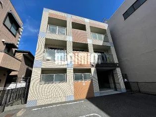 プリムローズマンション【1階】の外観