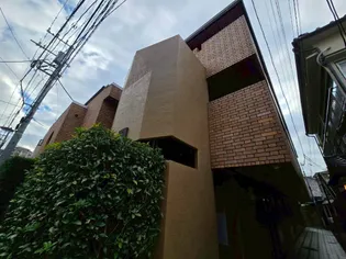 フラット本郷【1階】の外観