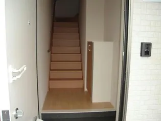 サニーポート エル【2階】の玄関