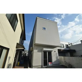 アークテラス荒町【1階】の外観