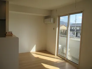 アラン コート【2階】の居間