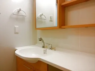 フルール都【2階】の内装