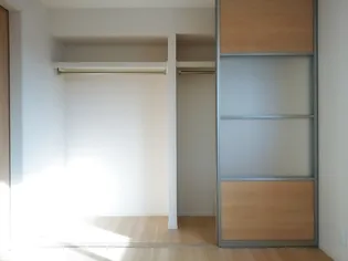 フルール都【2階】の内装