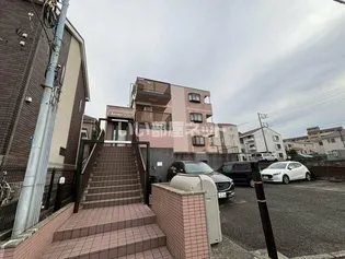 シャルムピエスの画像